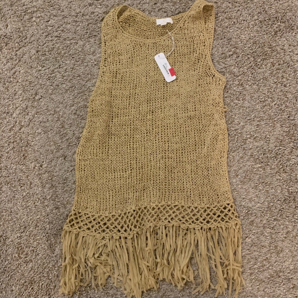 Brown fringe tank w tassels - small NWT